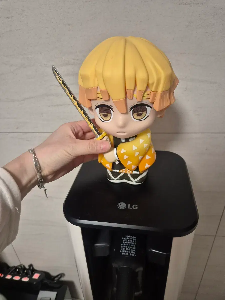 thumbnail-0